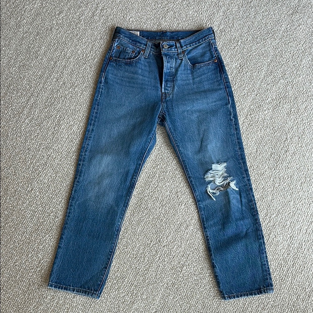 Levi’s Blue Distressed Jeans